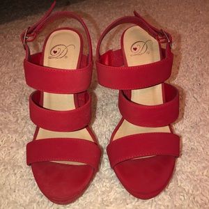 My delicious shoes red heels